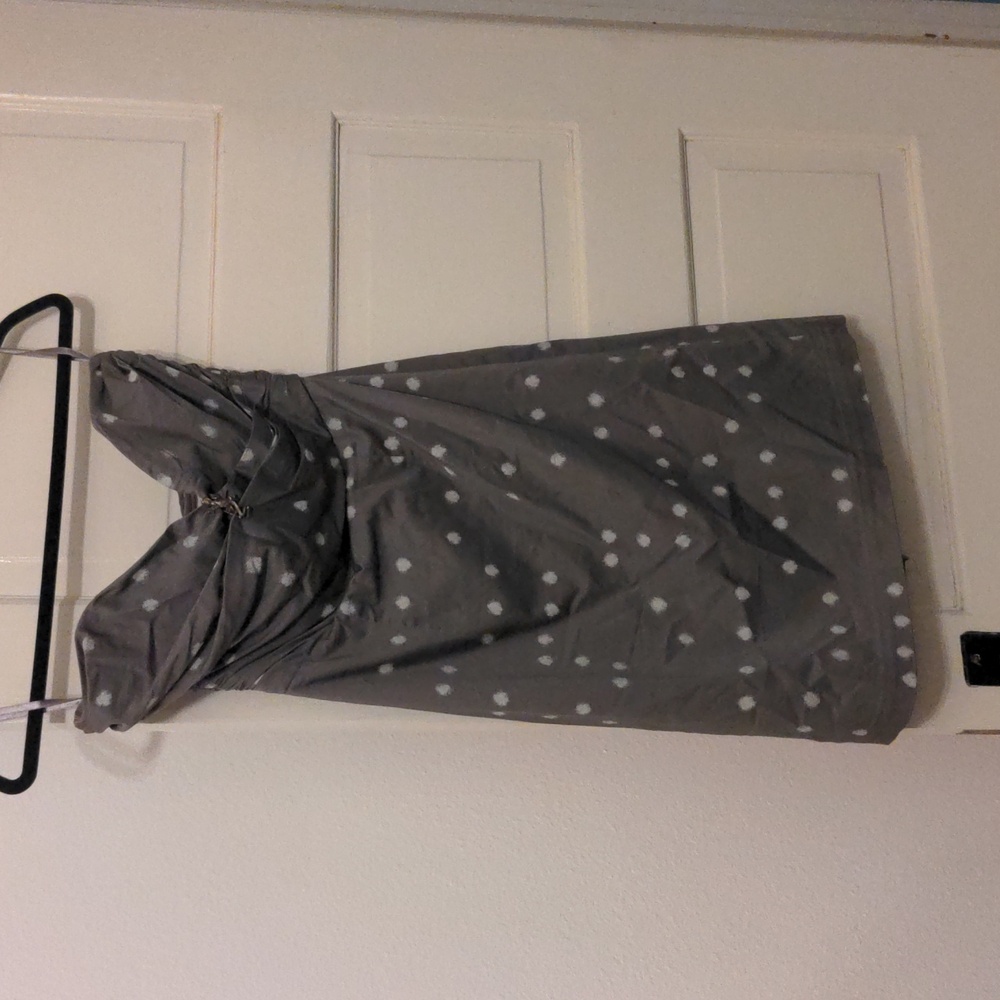 Strapless grey and white pola dot dree